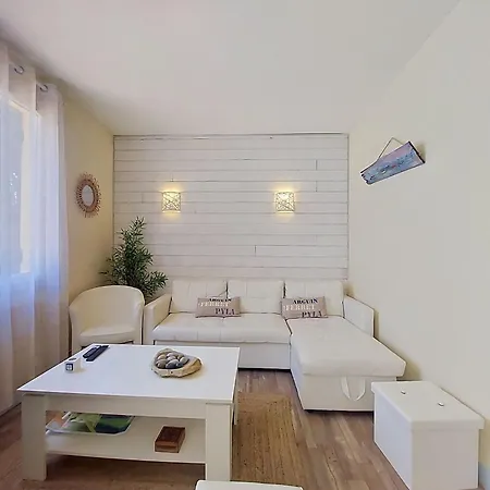 Les Hirondelles By Interhome *